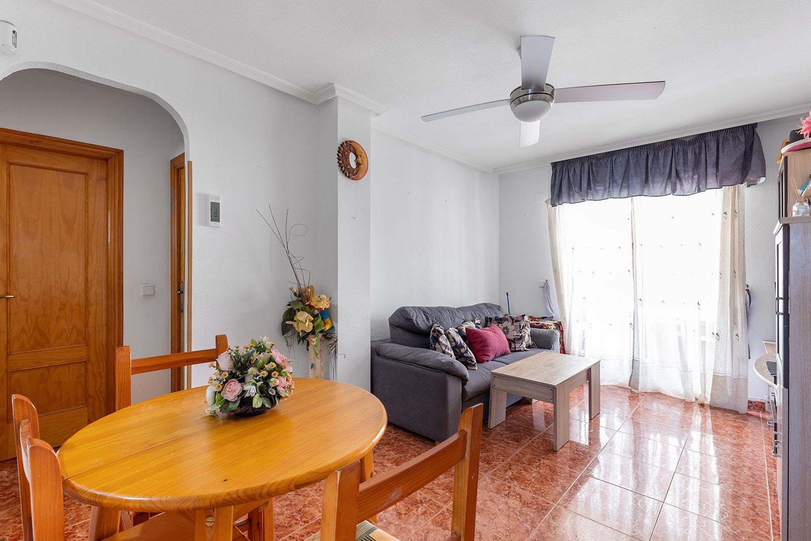 Apartamento en Torrevieja en la zona de Playa del Cura – MH046