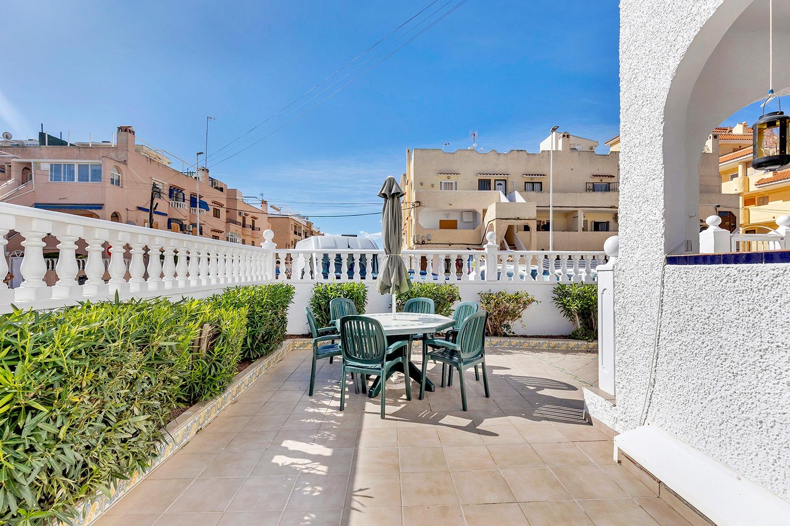 Planta baja en Torrevieja en la zona de La Mata – MH032