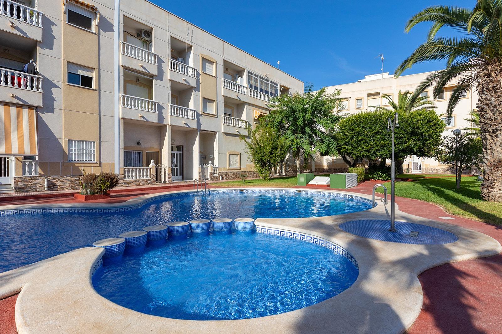 Apartamento en Torrevieja en la zona de Playa del Cura – MH057