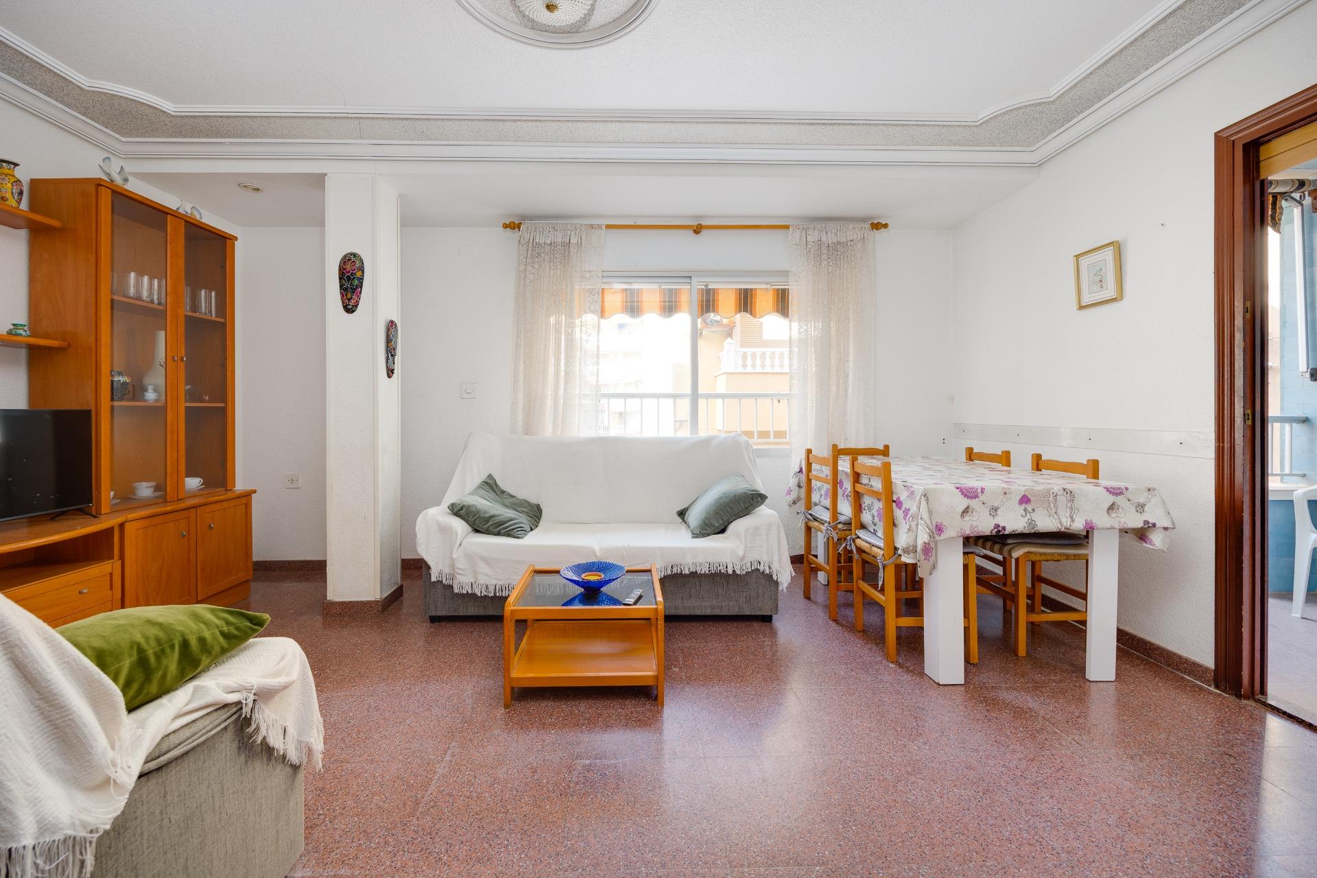 Apartamento en Torrevieja en la zona de La Mata pueblo – MH070