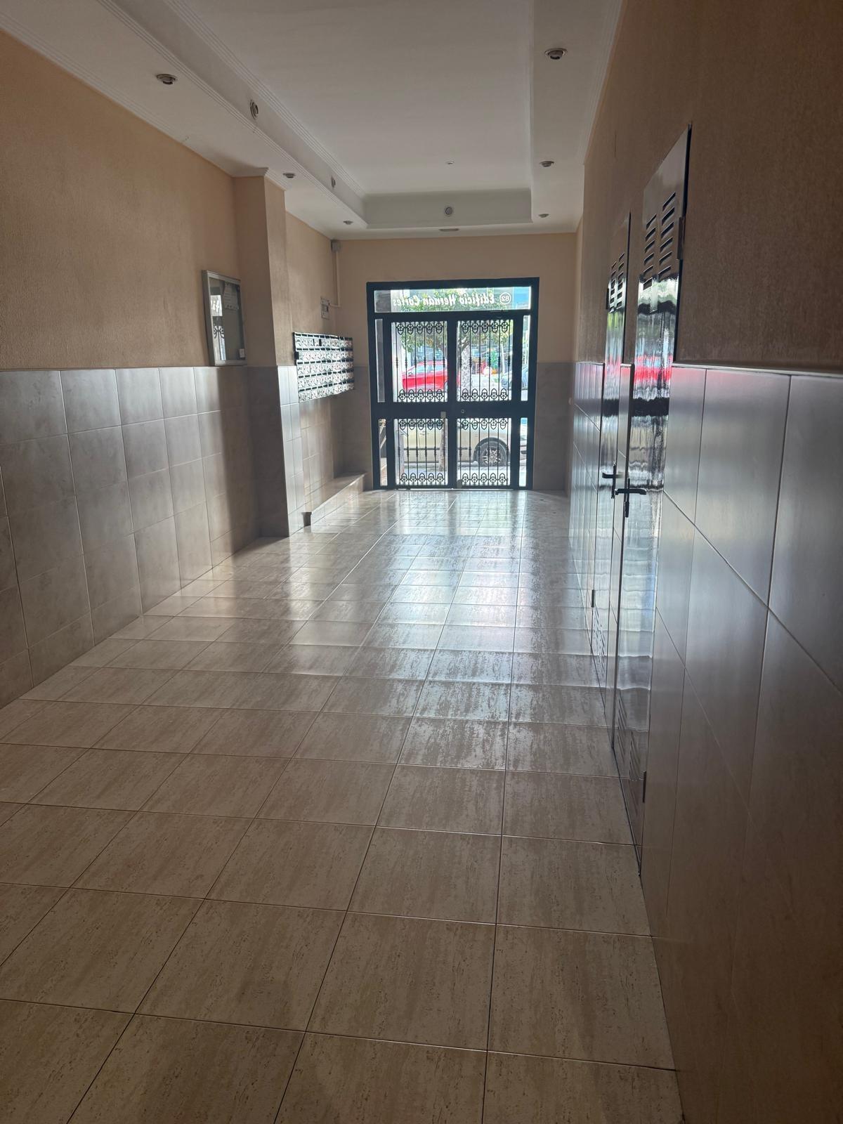 Parking en Torrevieja en la zona de Centro – MH072