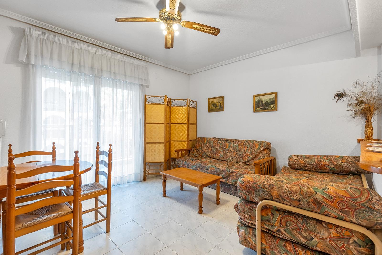 Apartamento en Torrevieja en la zona de Curva del Palangre – MH056