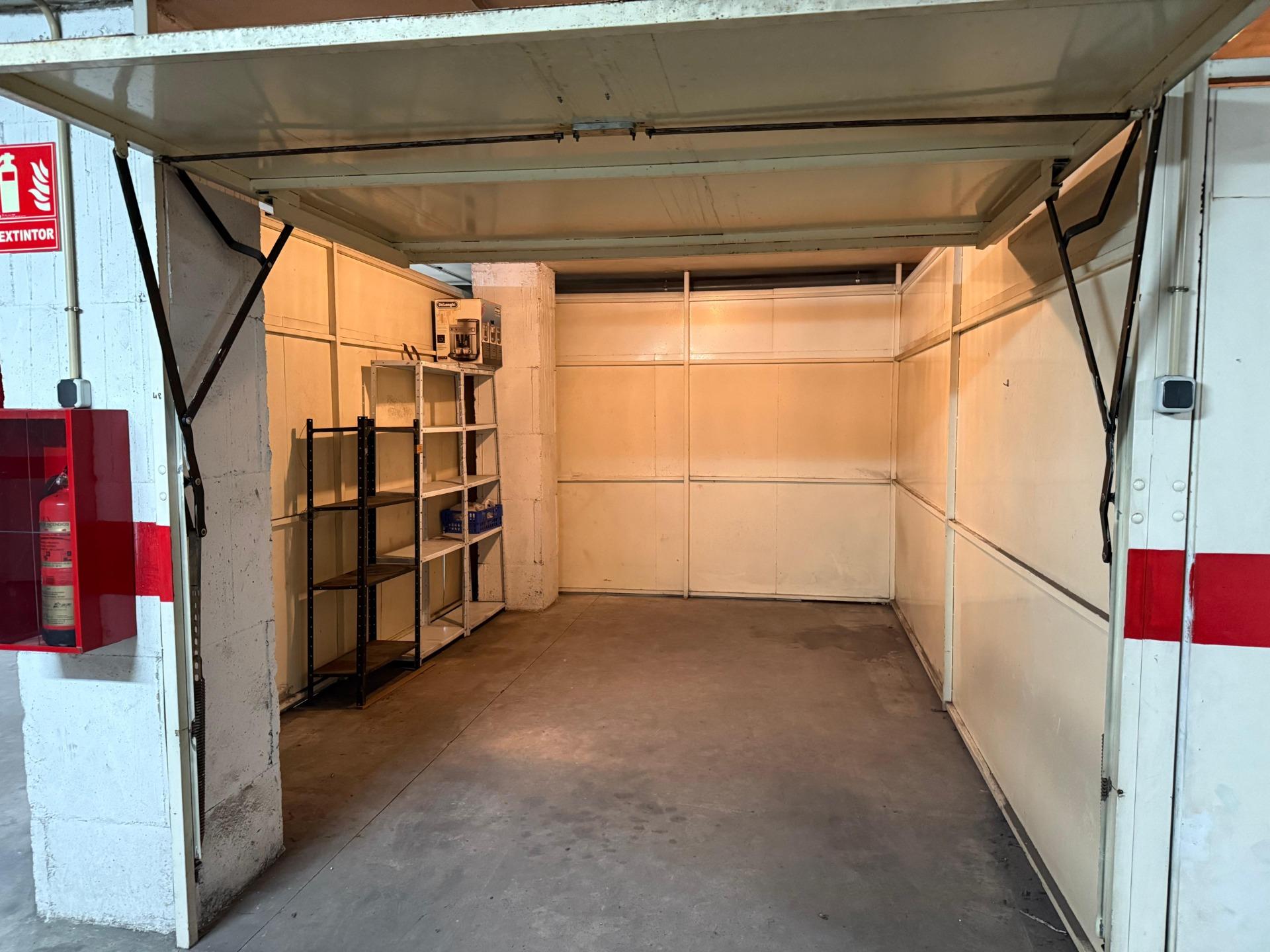 Garaje en Torrevieja en la zona de Centro – MH067