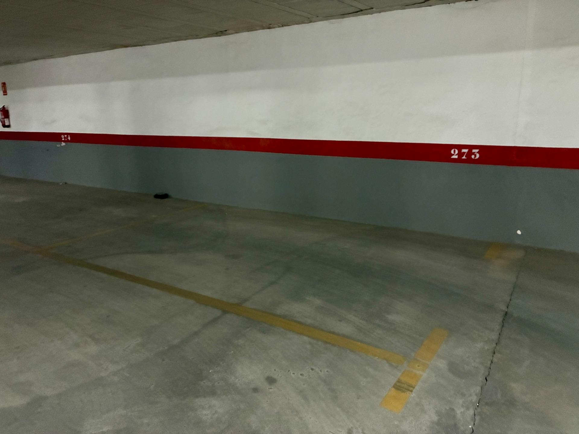 Parking en Torrevieja en la zona de Centro – MH078