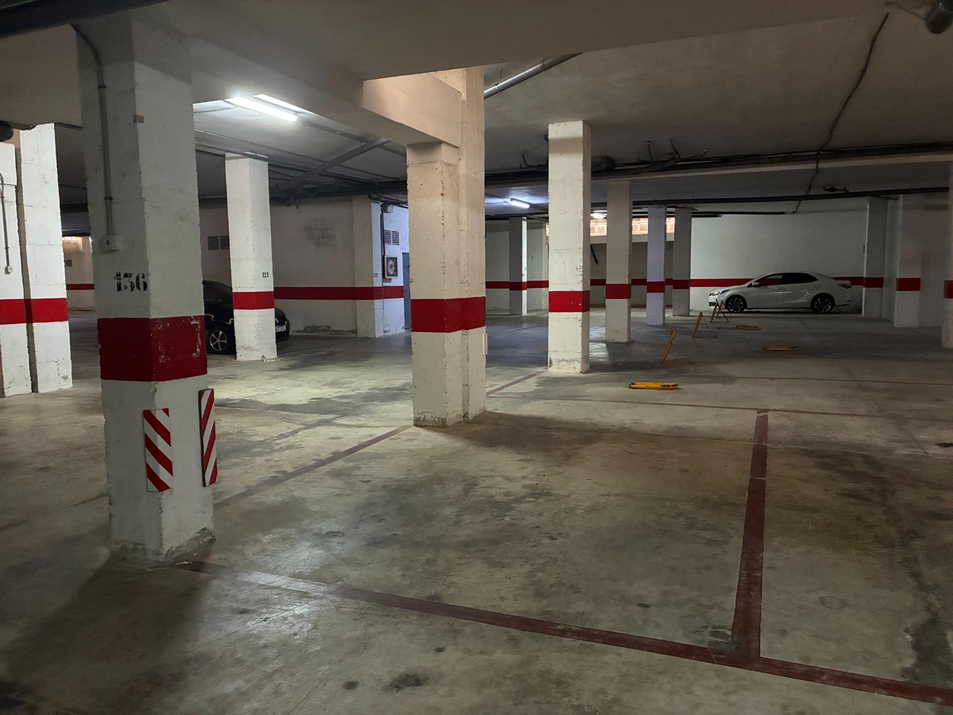Parking en Torrevieja en la zona de Los Europeos – MH083