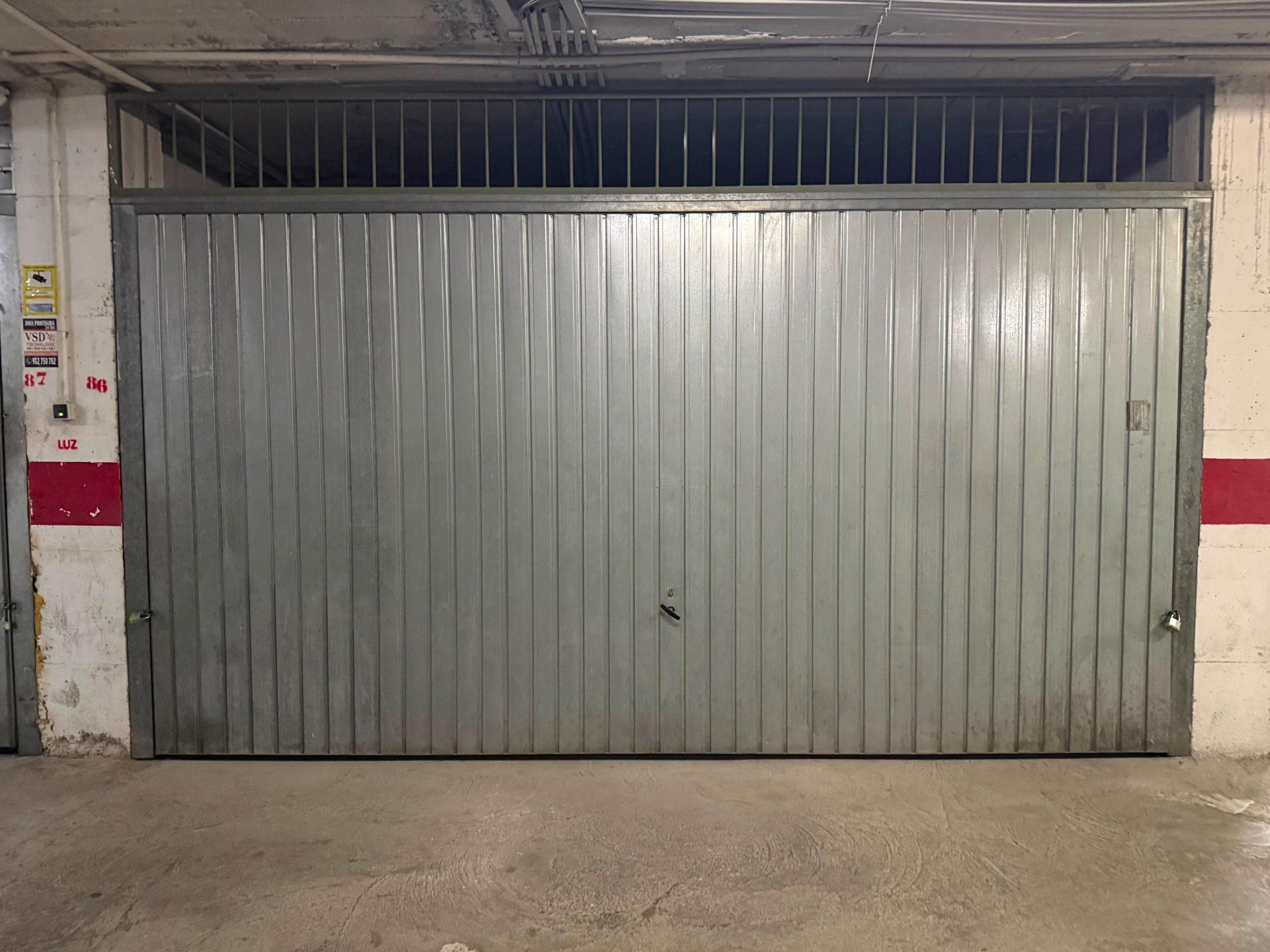 Parking en Torrevieja en la zona de Playa de los Locos – MH096