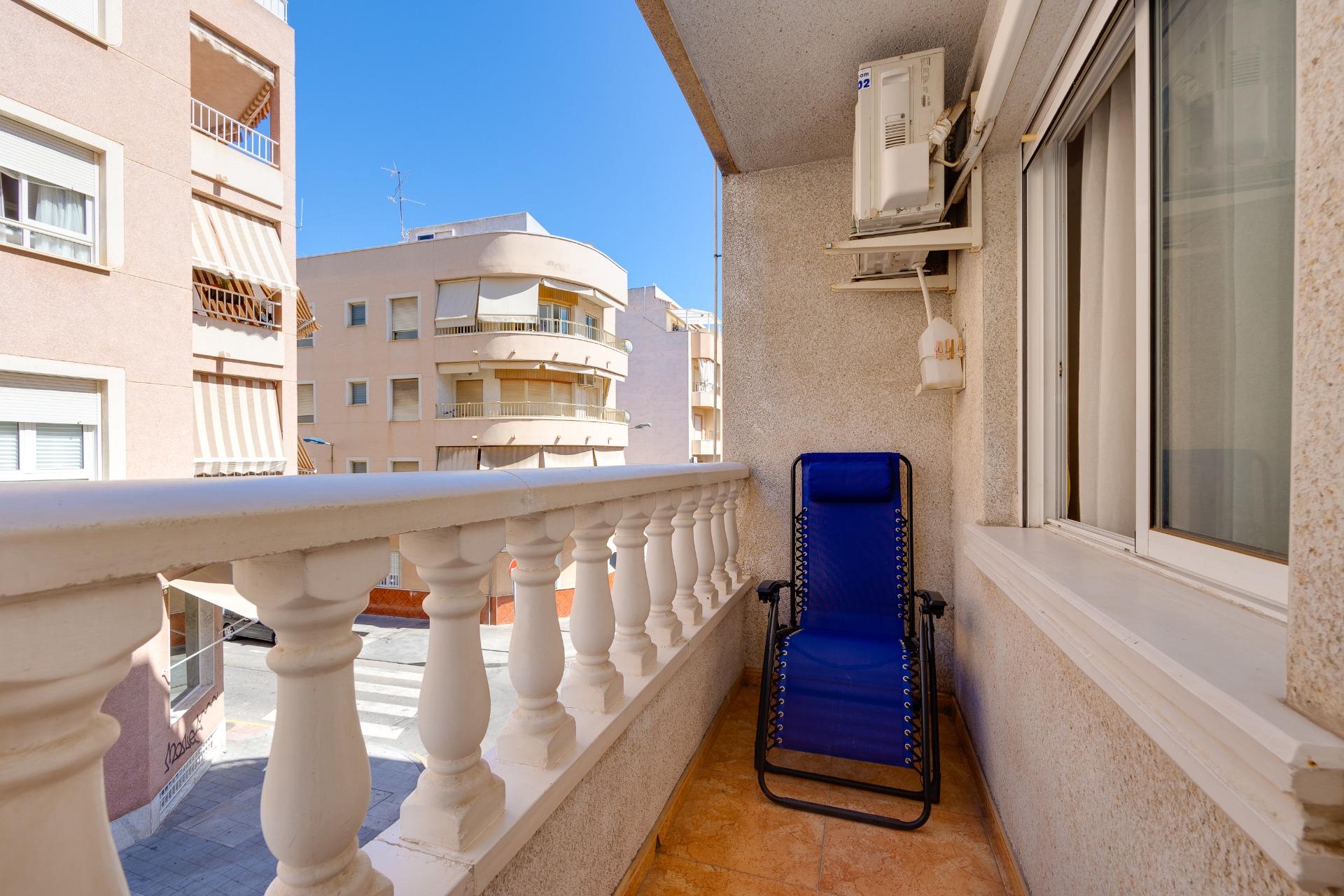 Apartamento en Torrevieja en la zona de Centro – MH088