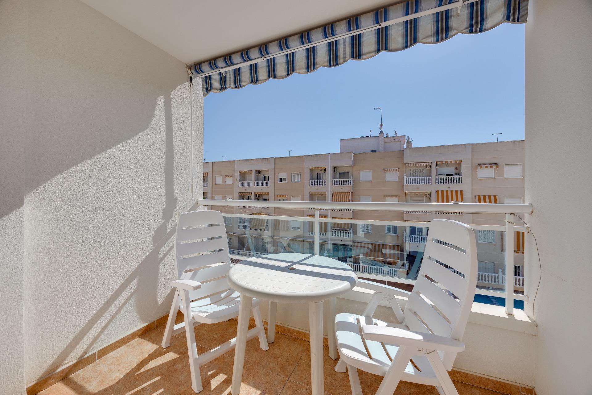 Apartamento en Torrevieja en la zona de Centro – MH091