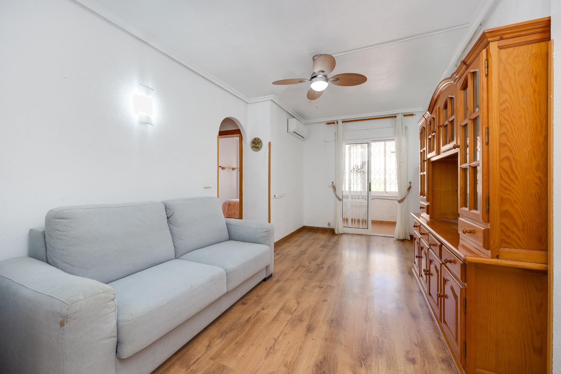 Apartamento en Torrevieja en la zona de El molino – MH080