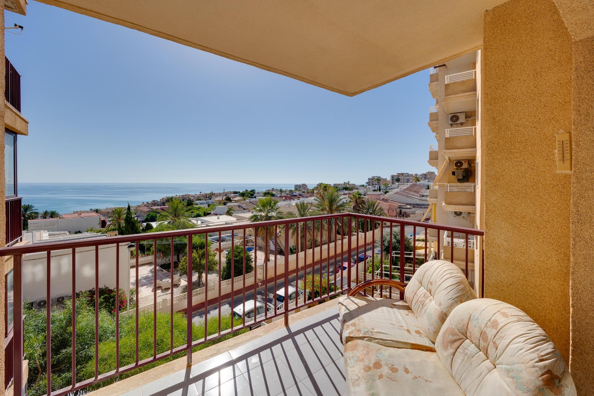 Apartamento en Torrevieja en la zona de La Mata – MH090