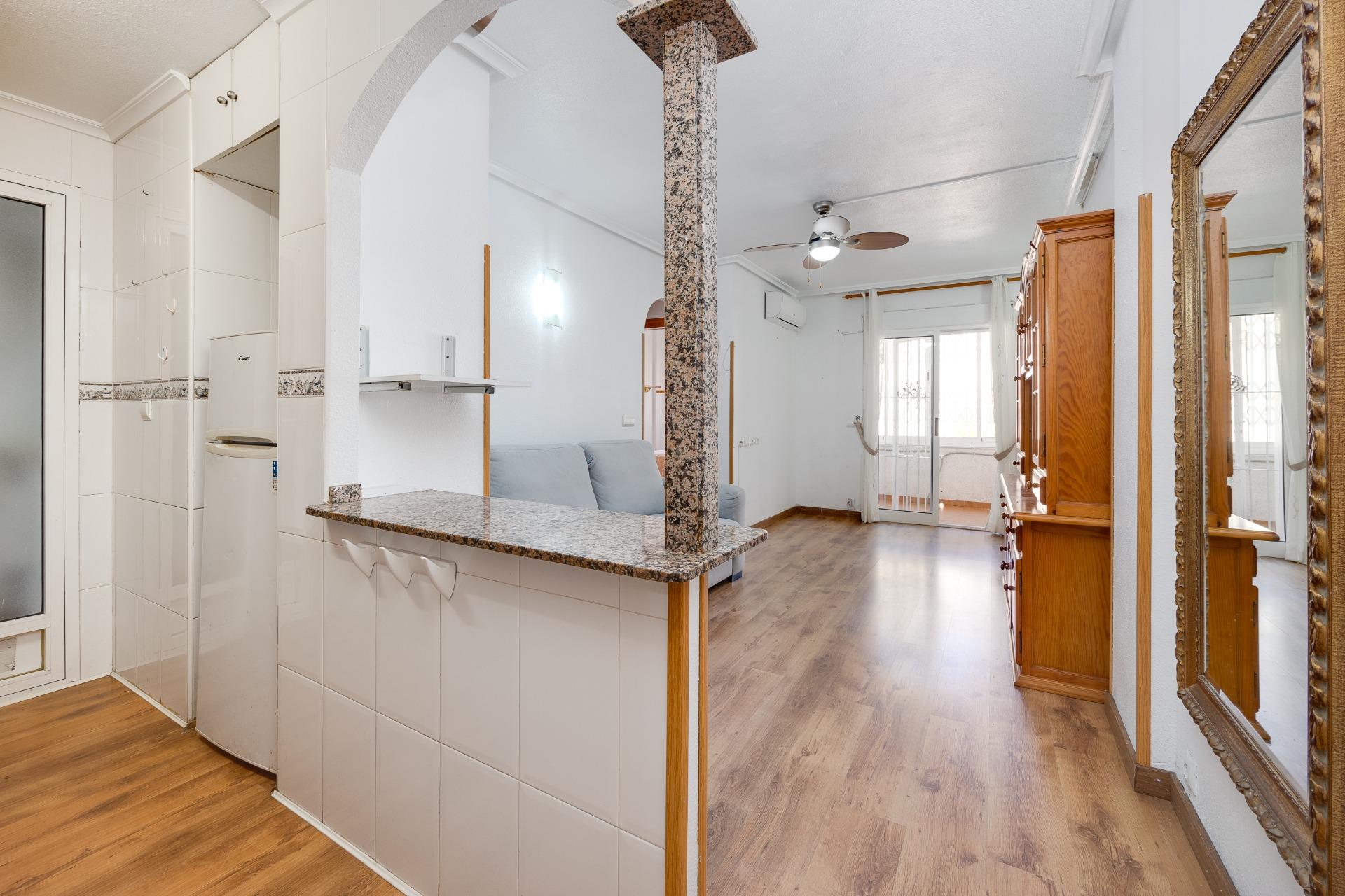 Apartamento en Torrevieja en la zona de El molino – MH080