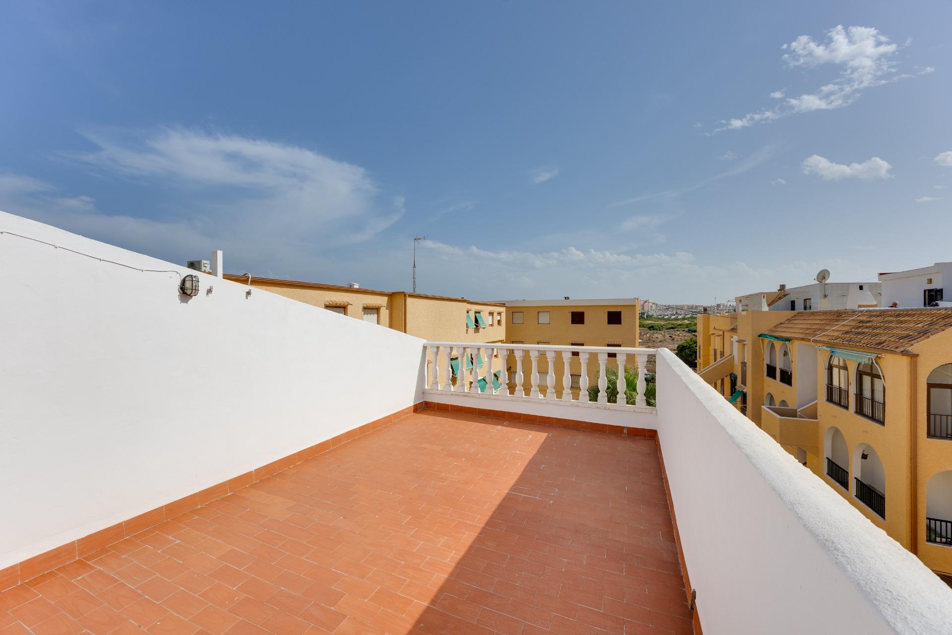 Ático Dúplex en Torrevieja en la zona de Los Europeos – MH097