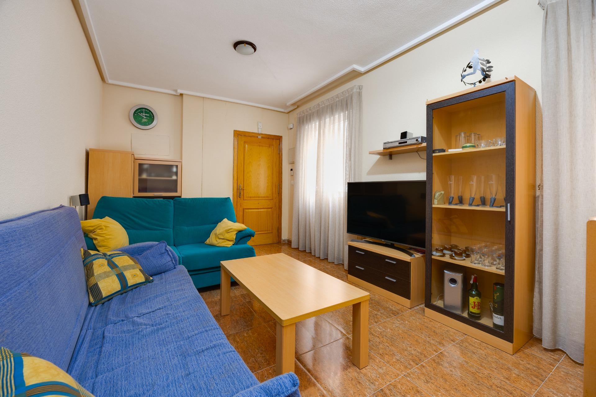 Apartamento en Torrevieja en la zona de Centro – MH101