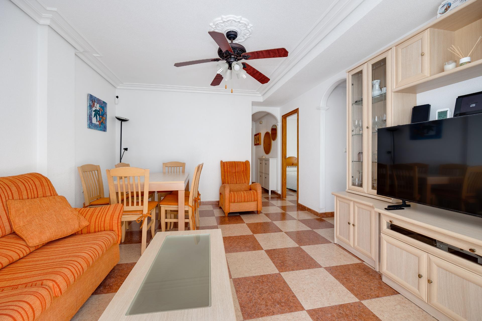 Apartamento en Torrevieja en la zona de La Mata pueblo – MH084
