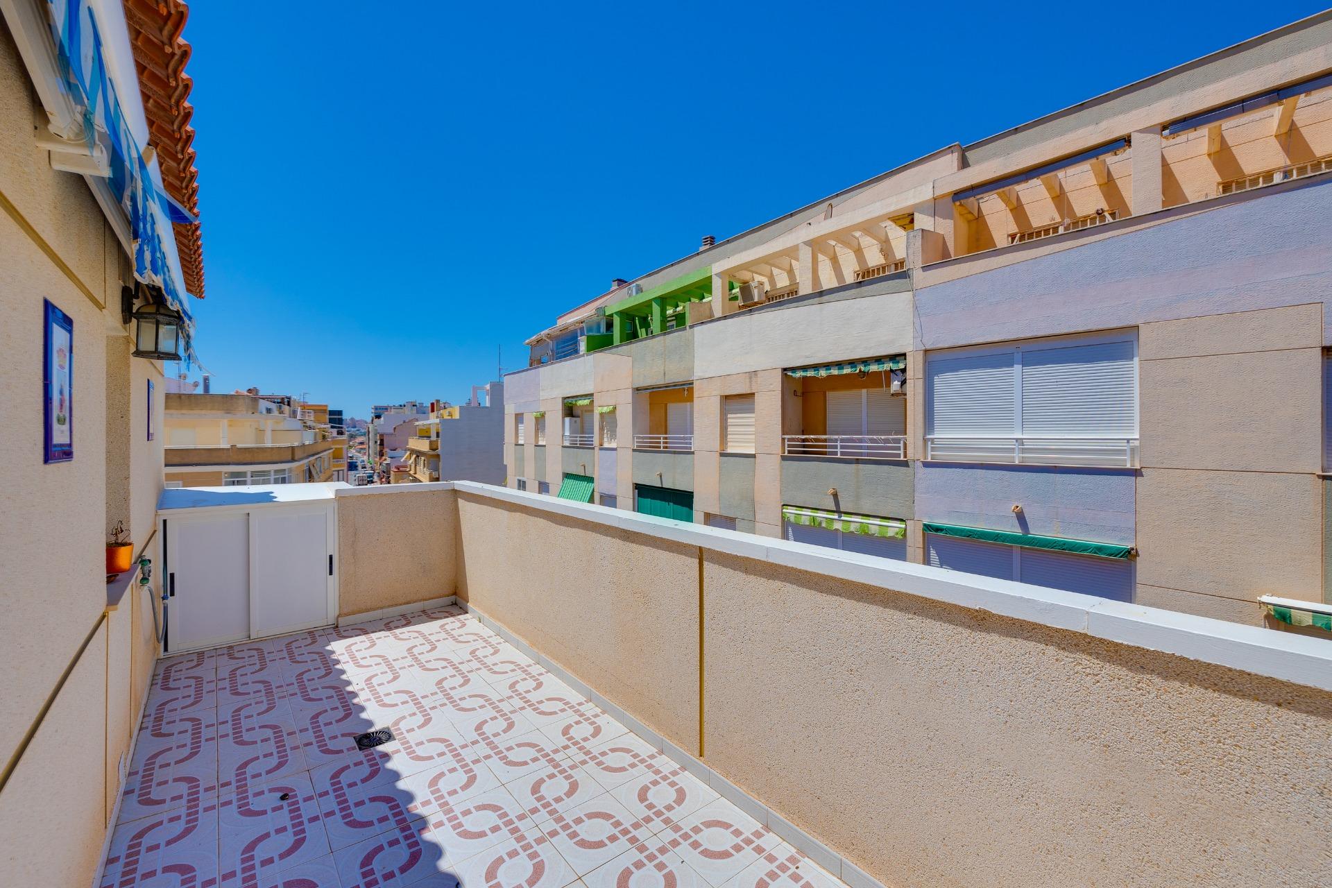 Apartamento en Torrevieja en la zona de La Mata pueblo – MH084