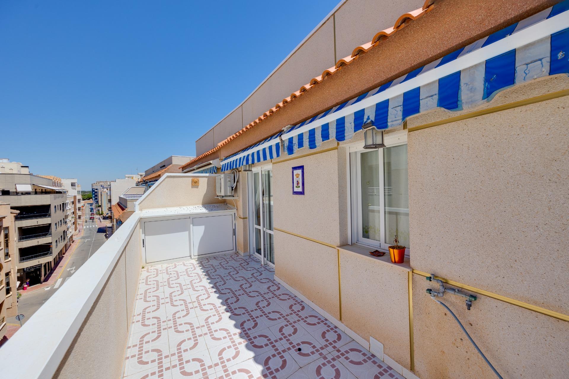 Apartamento en Torrevieja en la zona de La Mata pueblo – MH084