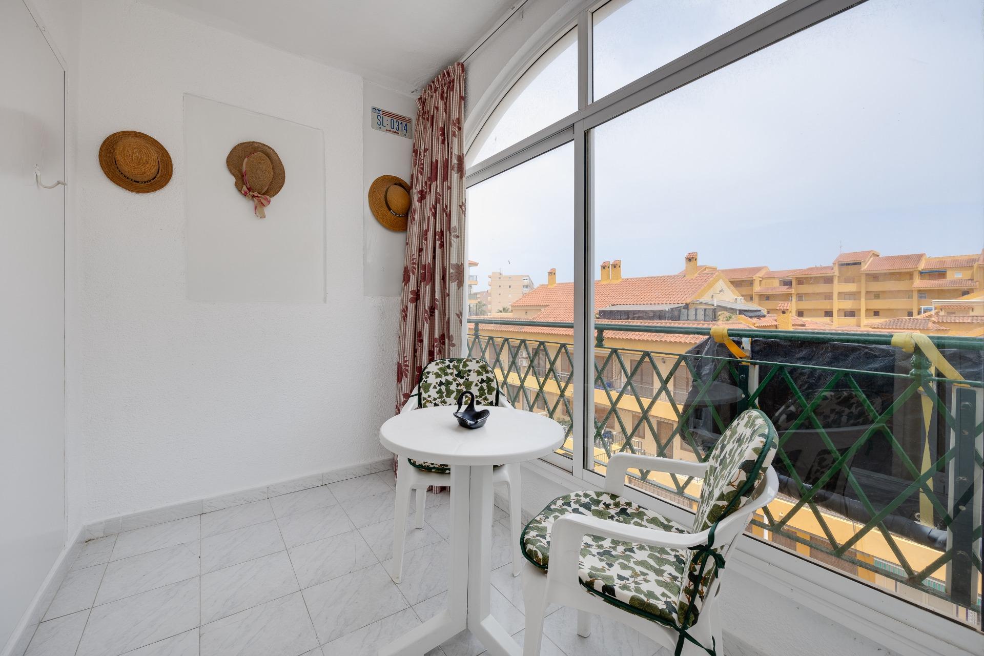 Apartamento en Torrevieja en la zona de Los Europeos – MH086