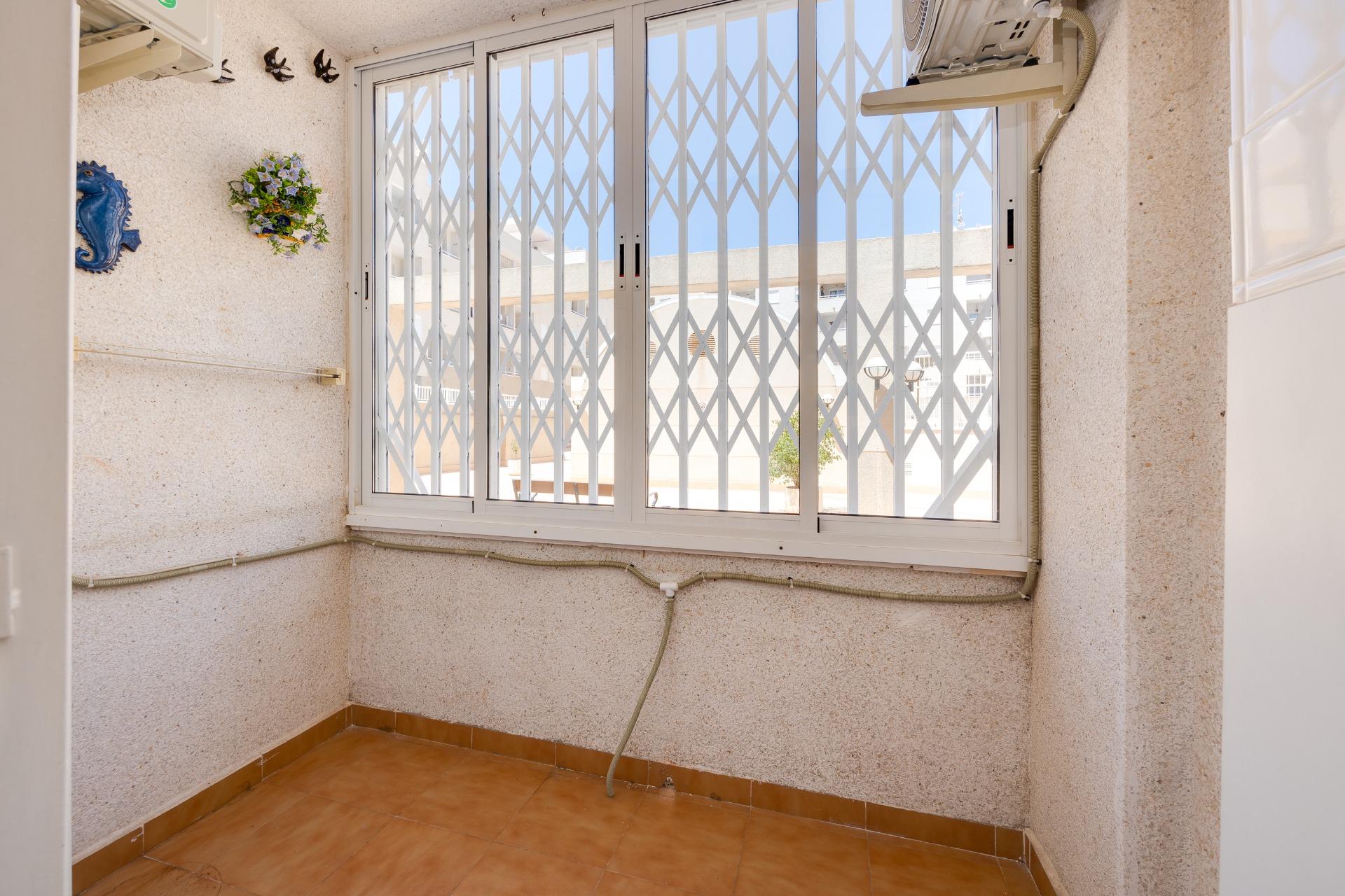 Apartamento en Torrevieja en la zona de El molino – MH080