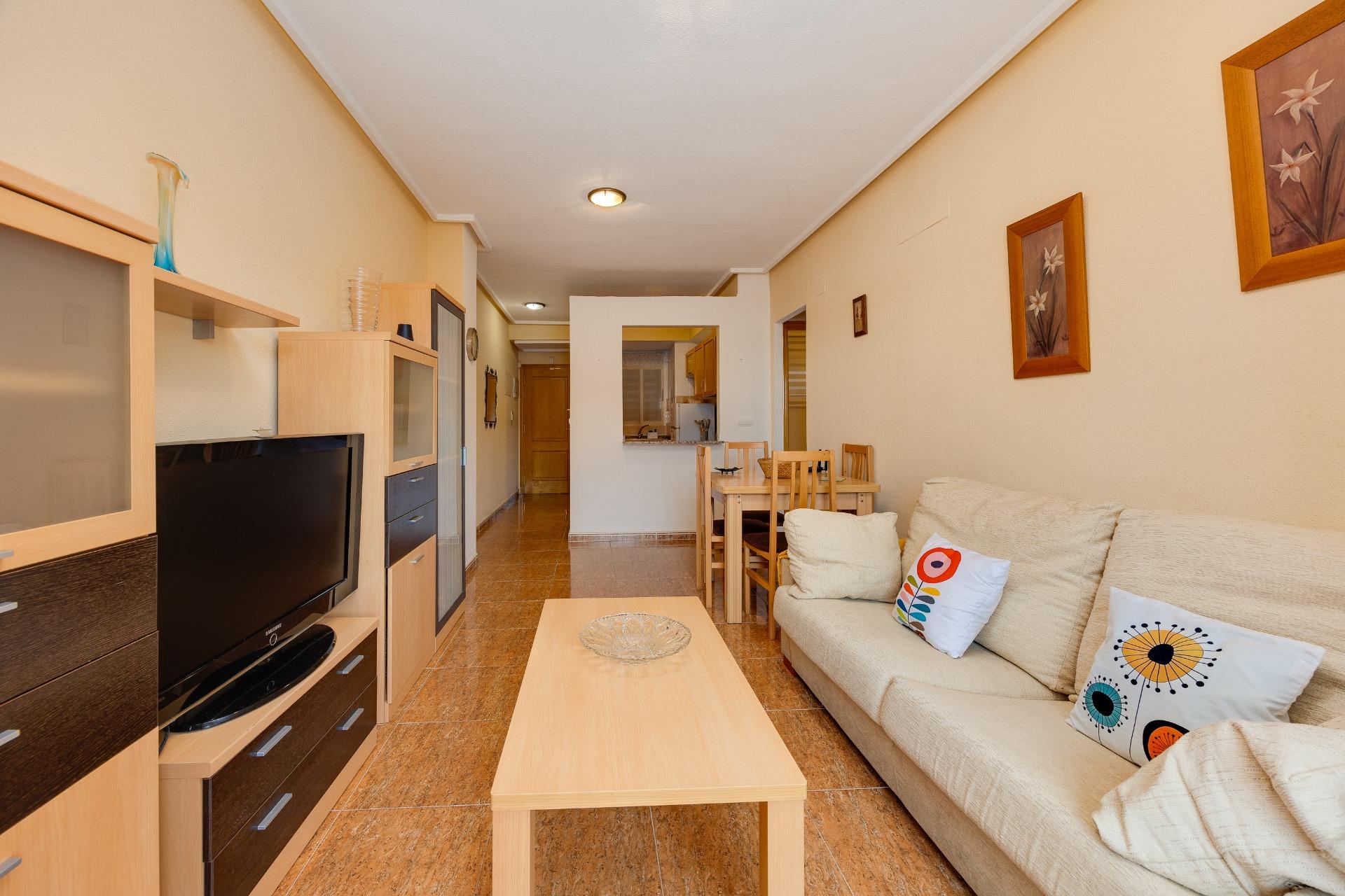Apartamento en Torrevieja en la zona de Centro – MH106