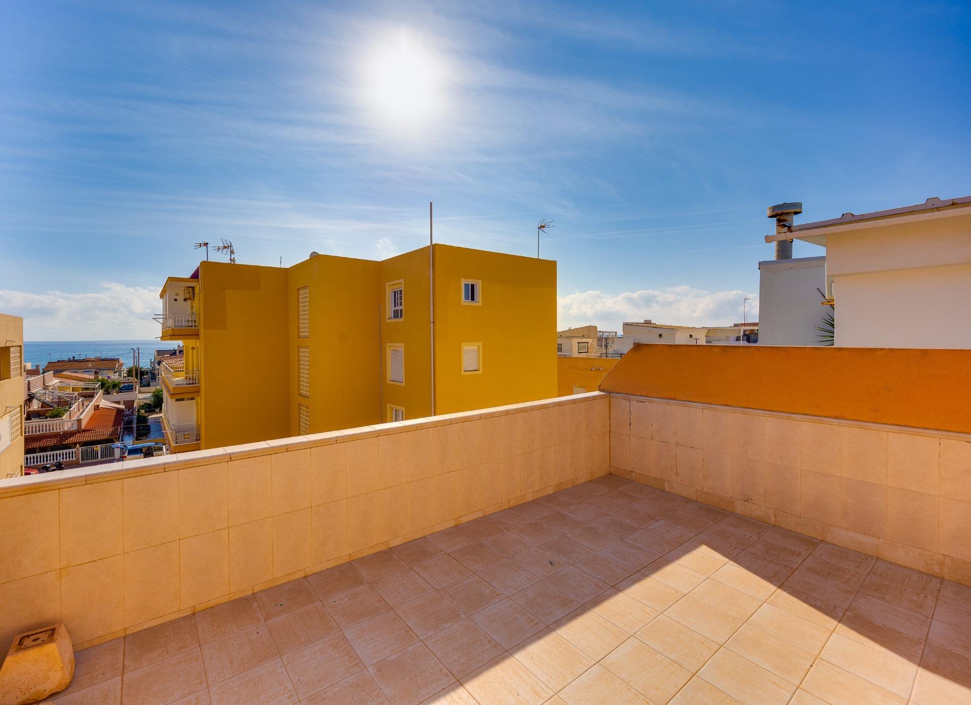 Ático Dúplex en Torrevieja en la zona de La Mata – MH102