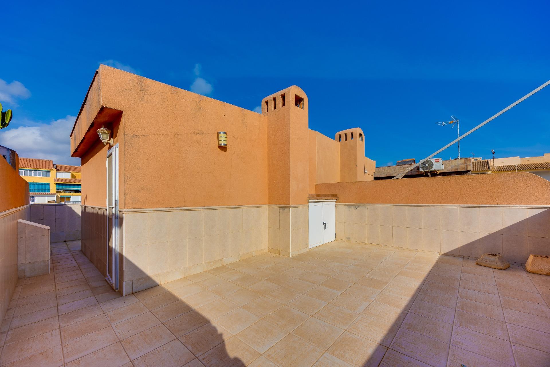 Ático Dúplex en Torrevieja en la zona de La Mata – MH102